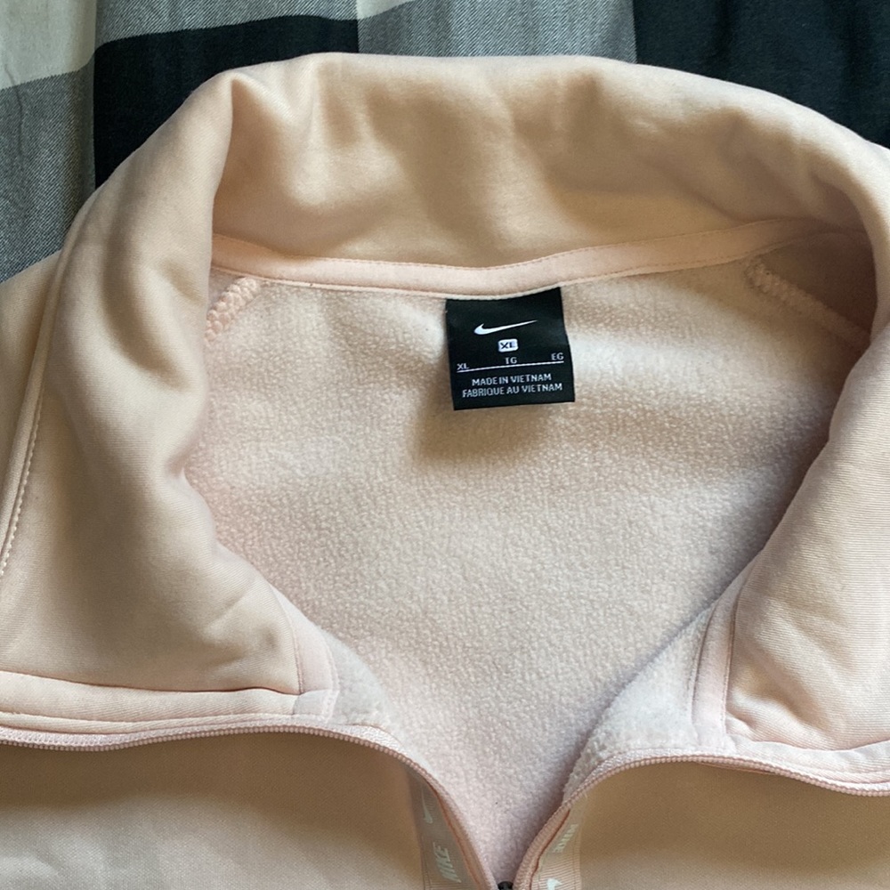 Light pink Nike fleece quarter zip - Picture 2 of 4